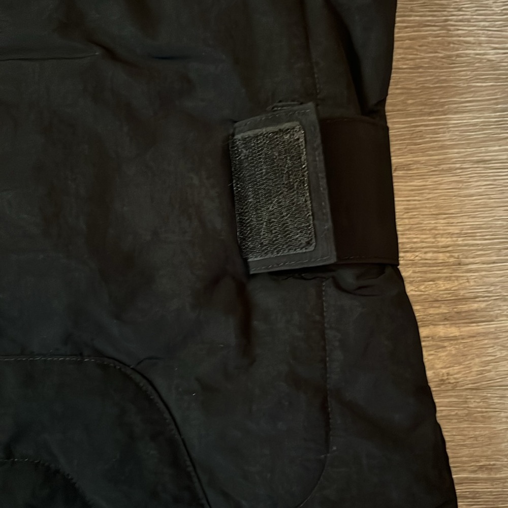 Essential Statement Jordon Vest. - image 6